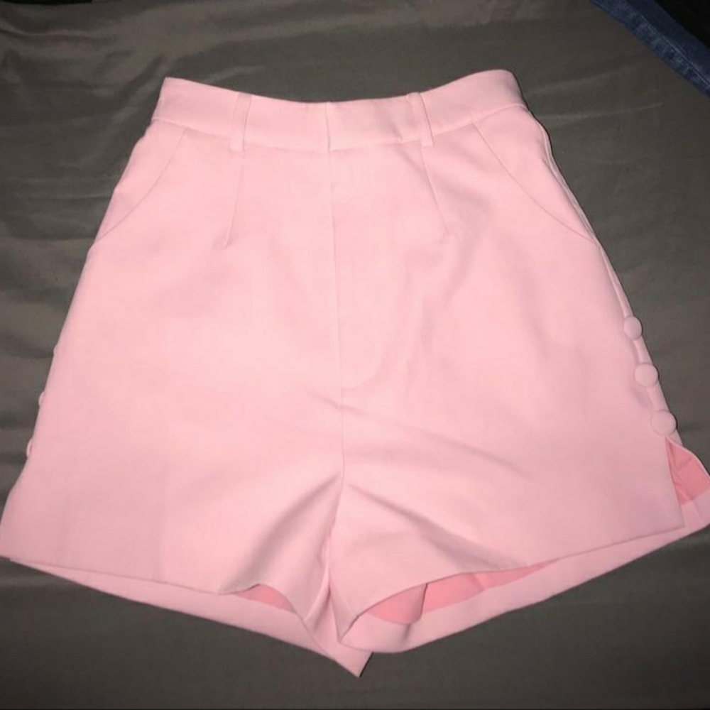 Meshki Shorts - Picture 2 of 5